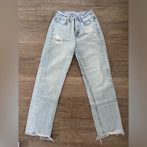 American Eagle High Rise Straight Leg Ripped Light Wash Jeans, Size 0